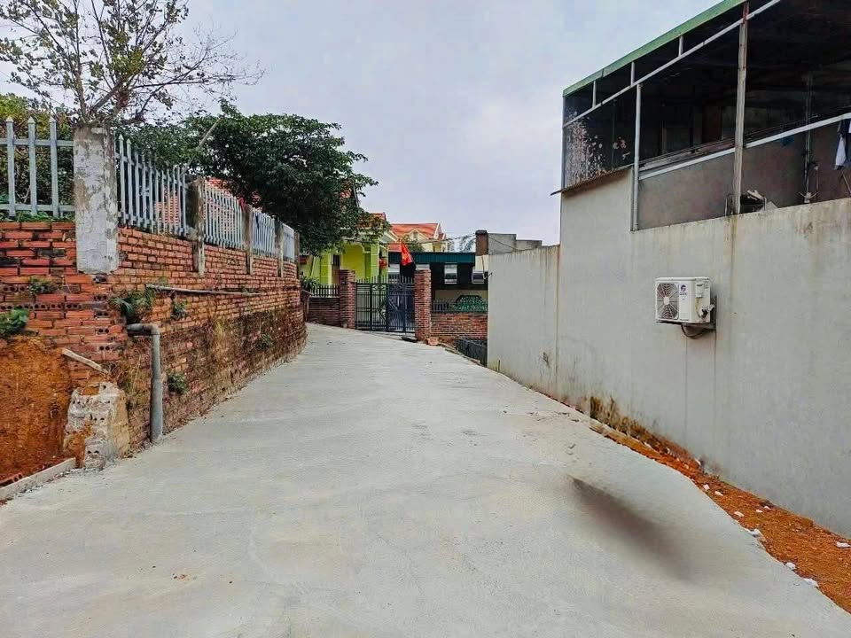 Đất nền chính chủ tại Khu 1 Hà Khẩu - Việt Hưng 99.4m² giá 900 triệu - Cơ hội đầu tư hấp dẫn!