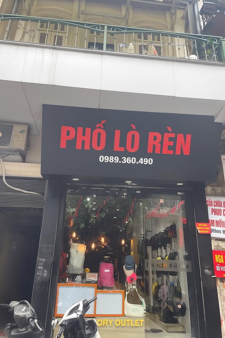 Mặt bằng kinh doanh Lò Rèn, Hoàn Kiếm 50m² giá 30 triệu - Vị trí đắc địa cho mọi loại hình dịch vụ!