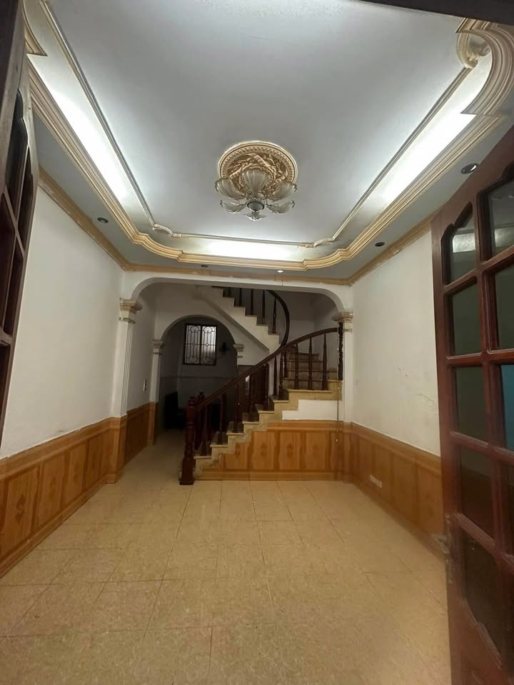 Nhà riêng cho thuê tại ngõ 61 Bằng Liệt, Hoàng Liệt, 40m² giá 15.5 triệu - Vào ở ngay!