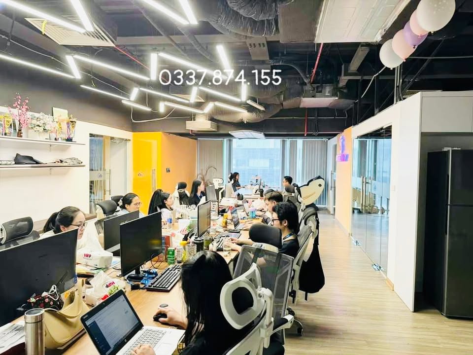 Văn phòng cho thuê 260m² tại Đường Láng, Đống Đa - Giá chỉ 38 triệu/tháng