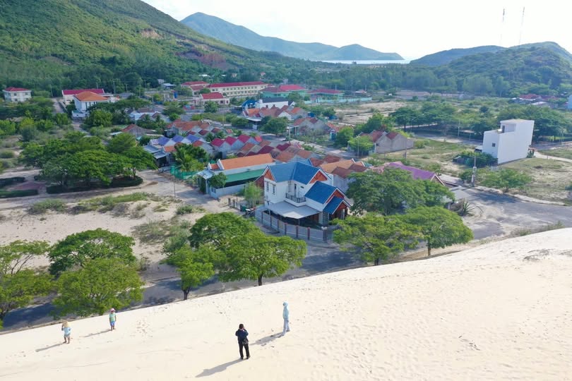 Bán lô đất TĐC Vĩnh Yên 100m² giá 1,5 tỷ - Pháp lý an toàn, cách biển chỉ 300m!