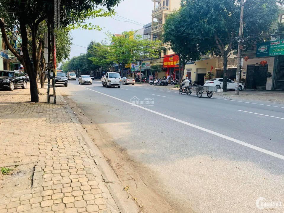 Đất nền Yên Viên, Gia Lâm 102m² giá 9 tỷ - Cơ hội đầu tư tuyệt vời!