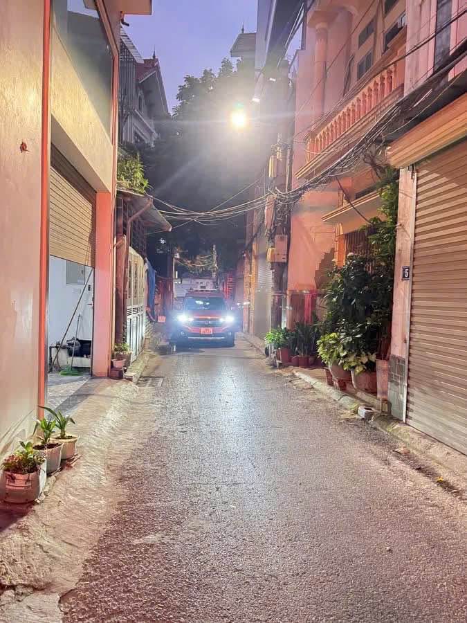 Đất nền Việt Hưng - Long Biên 60m² giá 13 tỷ - Ô tô vào tận đất!