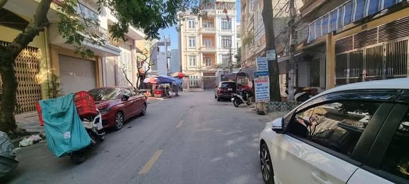 Nhà mặt phố Chợ Đôn - 60m² giá 6.99 tỷ - Cơ hội vàng kinh doanh!