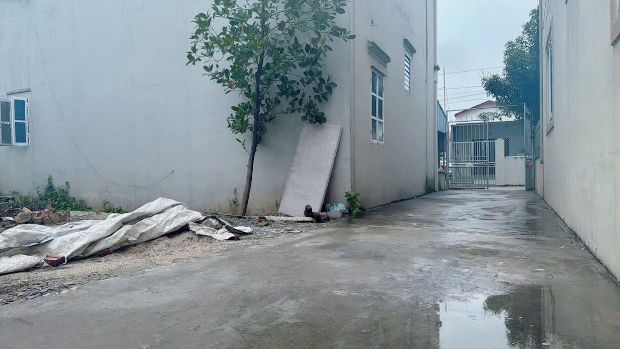 Nhà riêng Tân Tiến, Văn Giang 100m² giá thỏa thuận - Ô tô đỗ cửa thoải mái!