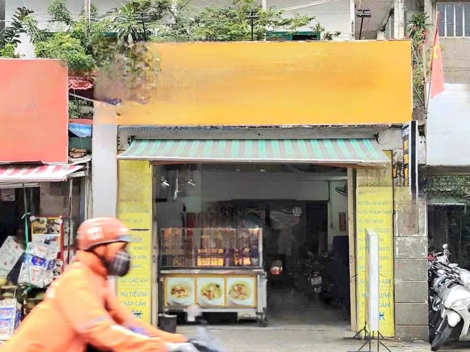 Cho thuê nhà nguyên căn mặt tiền Cách Mạng Tháng 8, Quận 10, 77.4m² - Kinh doanh tự do, vị trí đắc địa!