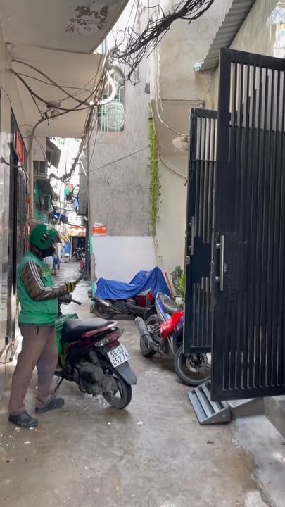 Nhà phố quận 8 17m² giá 2.55 tỷ - Sổ hồng chính chủ, tiện ích xung quanh đầy đủ!