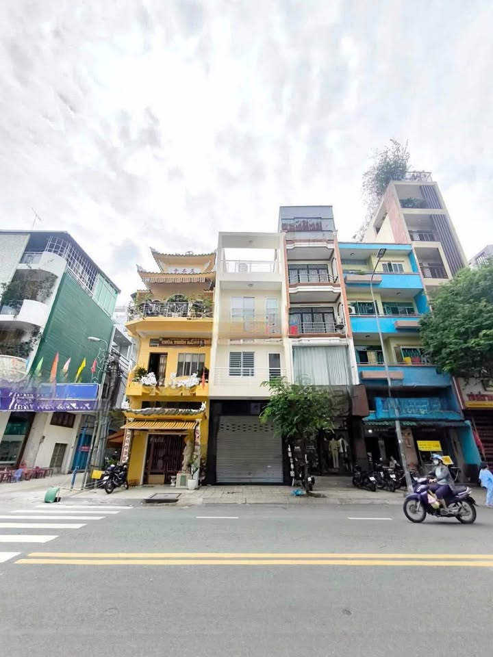 Nhà nguyên căn mặt tiền Võ Văn Tần 40m² - Kinh doanh đa ngành nghề