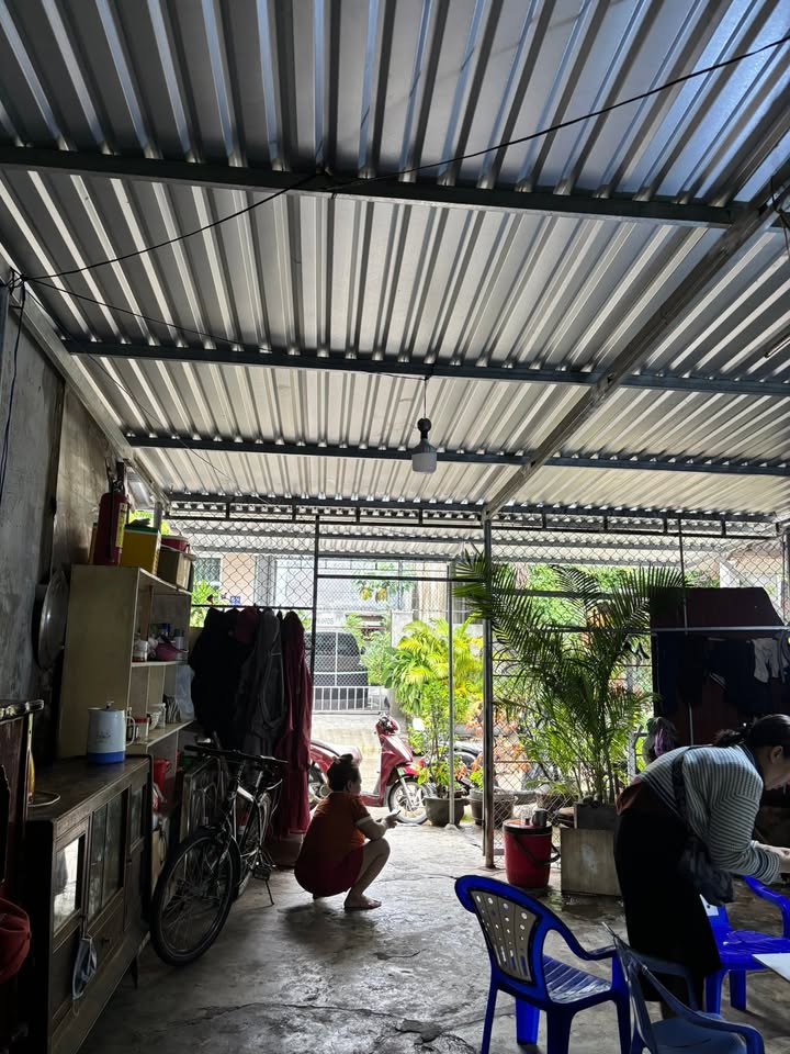 Nhà cấp 4 Ninh Tịnh 2, Tuy Hòa 50m² giá 2 tỷ - Sổ hồng riêng, vị trí thuận lợi!