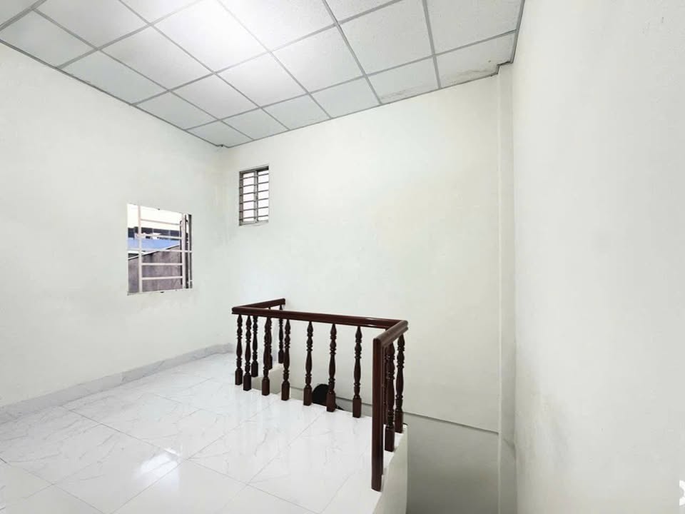 Phòng trọ mới Bình Hưng Hòa B, Bình Tân 20m² giá 3,3 triệu - Không chung chủ, tiện nghi đầy đủ!
