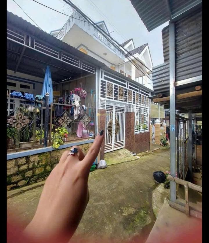 Nhà 2 tầng đẹp tại Đà Lạt 93m² - Hẻm ô tô, vào ở ngay!