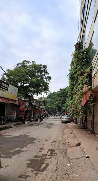 Nhà 4 tầng đường Thanh Bình, Mỗ Lao 83m² giá 13 tỷ - Tiềm năng phát triển cao!