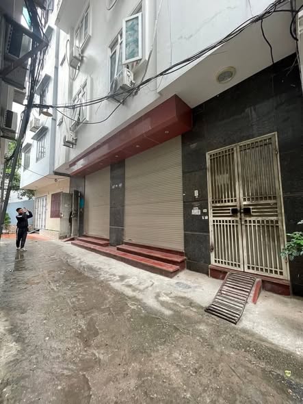 Căn hộ CCMN Nguyễn Khánh Toàn 63m² giá 18.8 tỷ - Mặt tiền rộng 10m, gần ô tô!