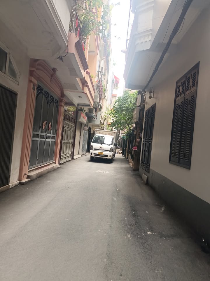 Bán gấp FrontHouse 70m² đường Xuân Phương, giá chỉ 10.3 tỷ - Ô tô vào tận nơi!