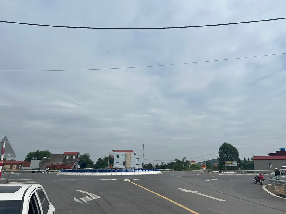 Đất nền Việt Thắng, Yên Dũng 100m² giá chỉ 900 triệu - Cơ hội đầu tư tuyệt vời!