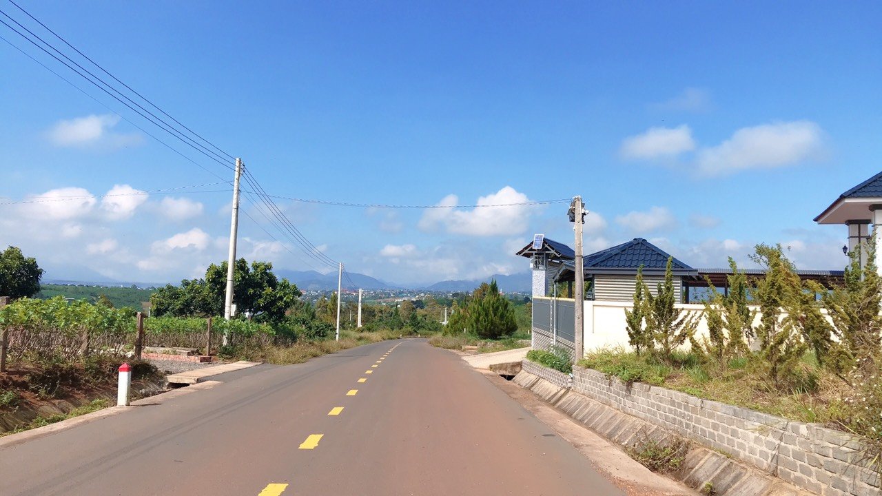 Đất thổ cư 300m² Phùng Hưng, Lộc Tiến, Bảo Lộc - Giá chỉ 2.1 tỷ, pháp lý rõ ràng!