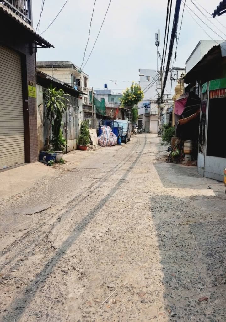 Nhà mặt tiền Tây Sơn, Tân Quý, Tân Phú 67m² giá 6 tỷ - Vị trí kinh doanh đắc địa!