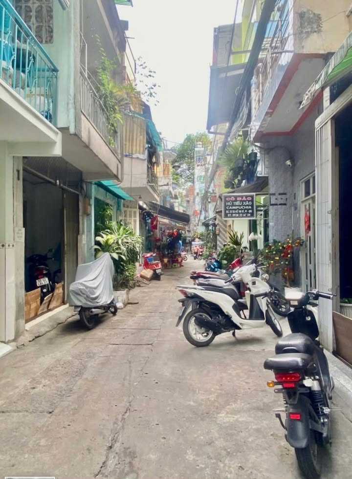 Nhà riêng quận 10 21m² giá 4 tỷ - Xách vali vào ở ngay!