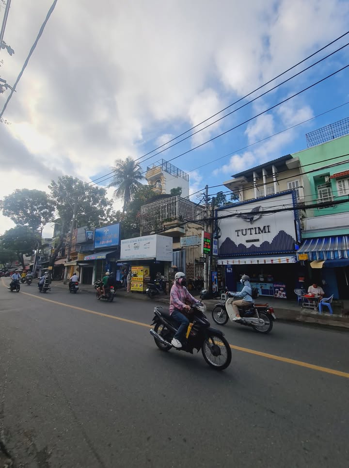 Cho thuê văn phòng đường Số 7, Bình Tân 136m² giá 25 triệu - Khu vực trung tâm sầm uất!