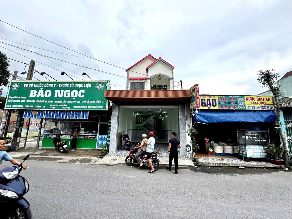 Nhà mặt tiền kinh doanh Dĩ An 100m² giá 6.5 tỷ - Kinh doanh đa ngành nghề