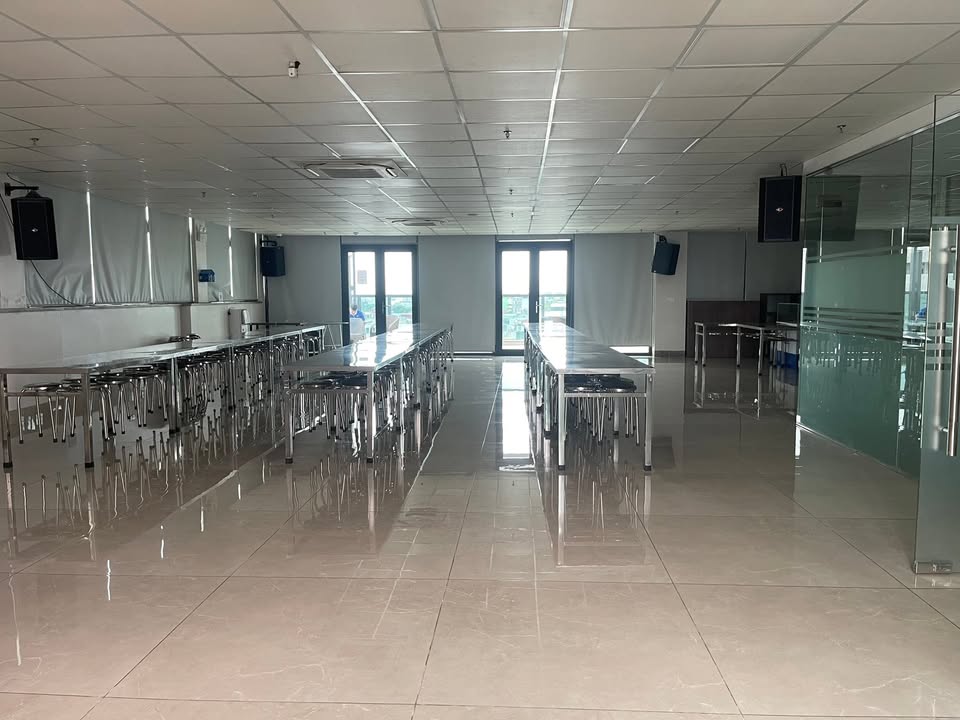 Văn phòng cho thuê Quang Trung Hà Đông 350m² - Full nội thất cao cấp