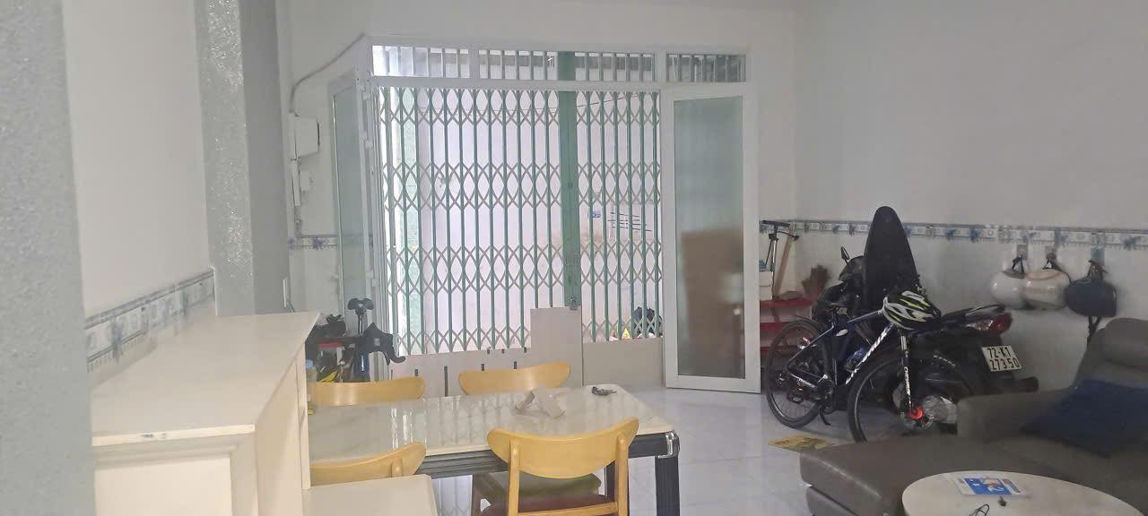 Nhà cho thuê tại Quận Tân Bình 40m² giá 10 triệu - Nhận nhà ngay!