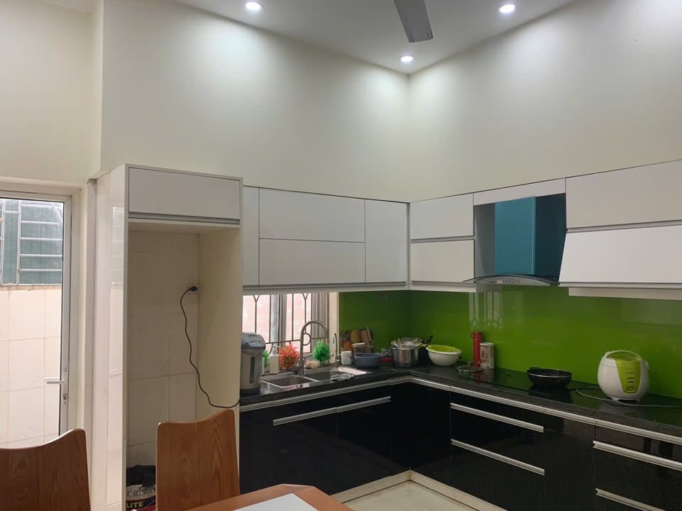 Cho thuê nhà 3 tầng phố Phùng Hưng 45m² giá 9.5 triệu - Nội thất sạch đẹp