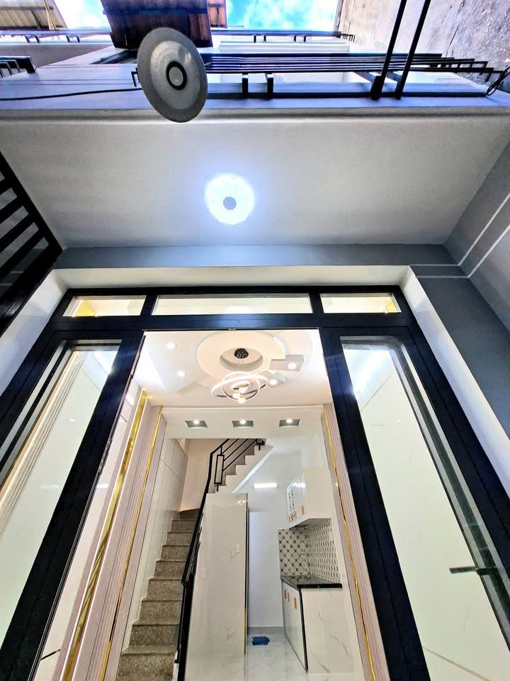 Nhà 2 Lầu Hẻm 77 Chuyên Dùng 9, Quận 7 - Giá 1.89 tỷ - Sổ Hồng Chính Chủ