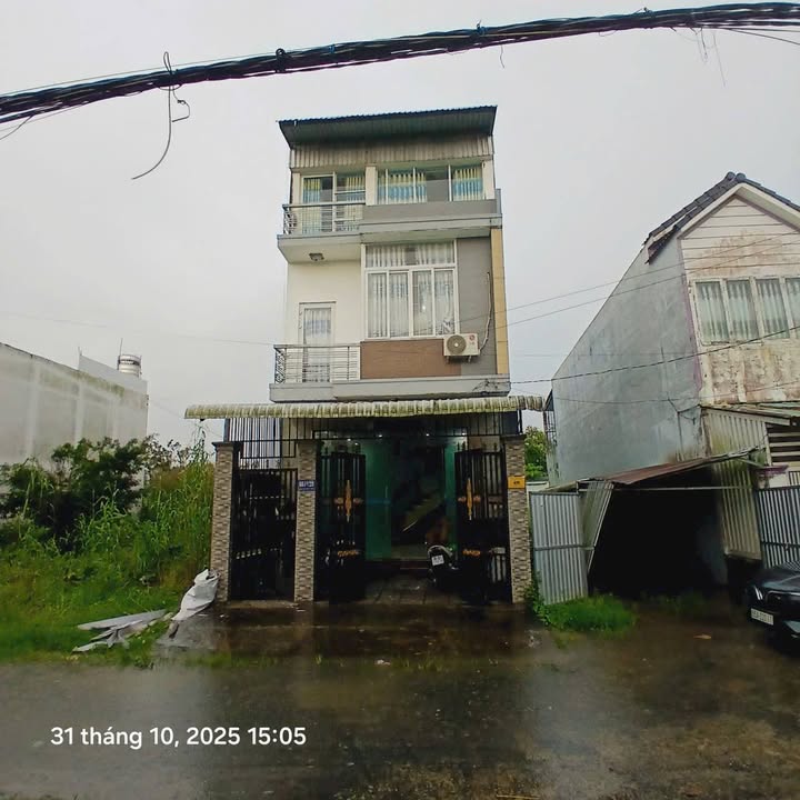 Nhà cho thuê mặt tiền hẻm lớn đường Võ Văn Kiệt, Cần Thơ - 6,5 triệu/tháng, phù hợp làm văn phòng!