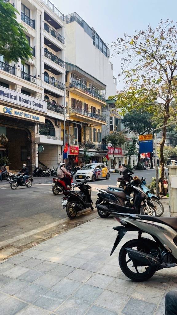 FrontHouse Trần Xuân Soạn, Quận Hai Bà Trưng 25m² - Vị trí vàng gần phố cổ!