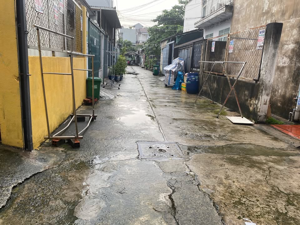 Nhà trọ 8 phòng Phước Long B, Q9 giá 9.9 tỷ - Thu nhập ổn định 25 triệu/tháng!