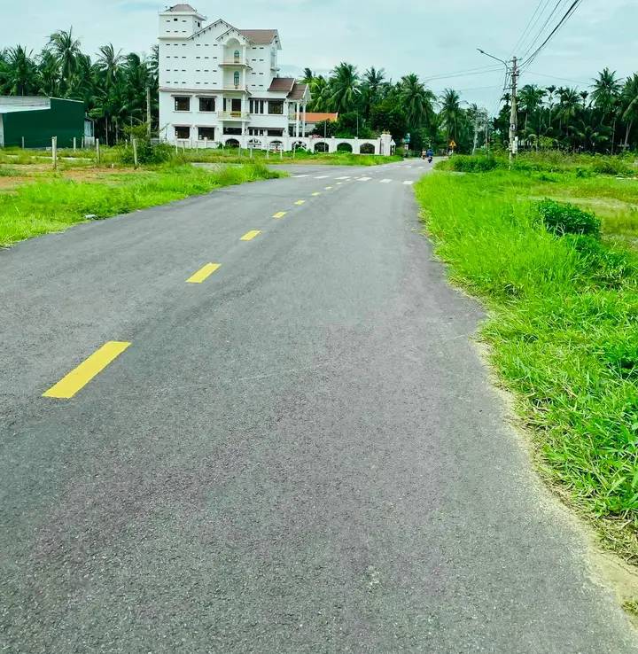 Đất mặt tiền Võ Văn Kiệt, Hoài Nhơn 115m² - Giá chỉ 1 tỷ!