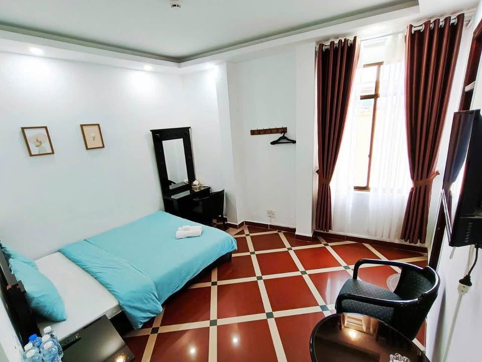 Khách sạn cho thuê Đường Hà Huy Tập, Đà Lạt 217m² giá 70 triệu - Vị trí đắc địa, sẵn sàng kinh doanh!