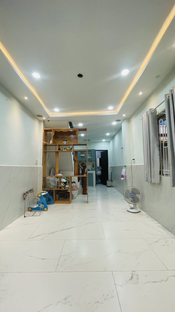 Nhà hẻm Bãi Sậy, P4 Q6, 28m² giá 3.1 tỷ - Mới xây, dọn vào ở ngay!