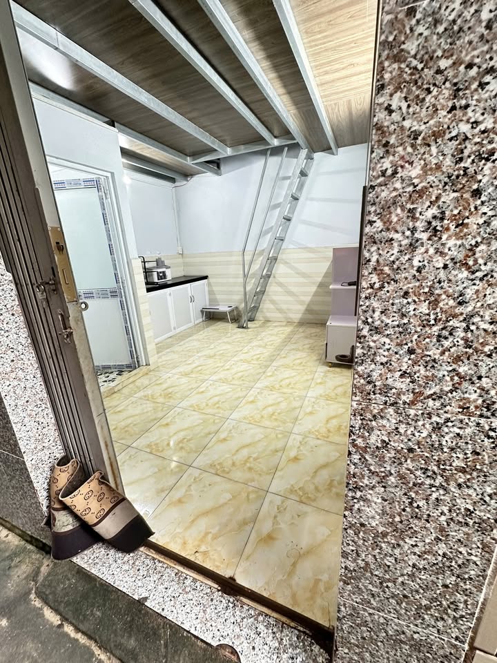 Nhà cho thuê đường Phạm Thế Hiển, Quận 8, 18m² giá 3 triệu - Nhà mới, tiện nghi đầy đủ!