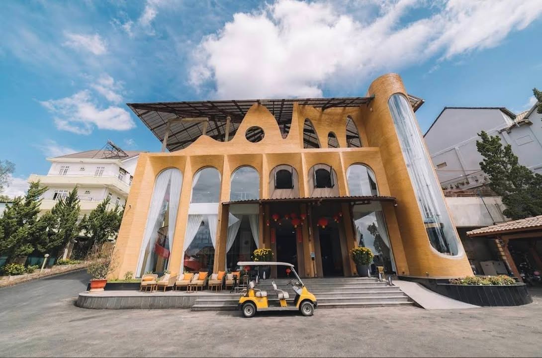 Khu Resort Đà Lạt 11.000m² giá 270 tỷ - View đồi thông cực đẹp!