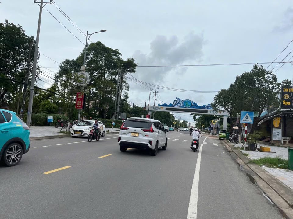 Biệt thự Trần Hưng Đạo Dương Đông 300m² - View biển tuyệt đẹp, giá đầu tư hấp dẫn!