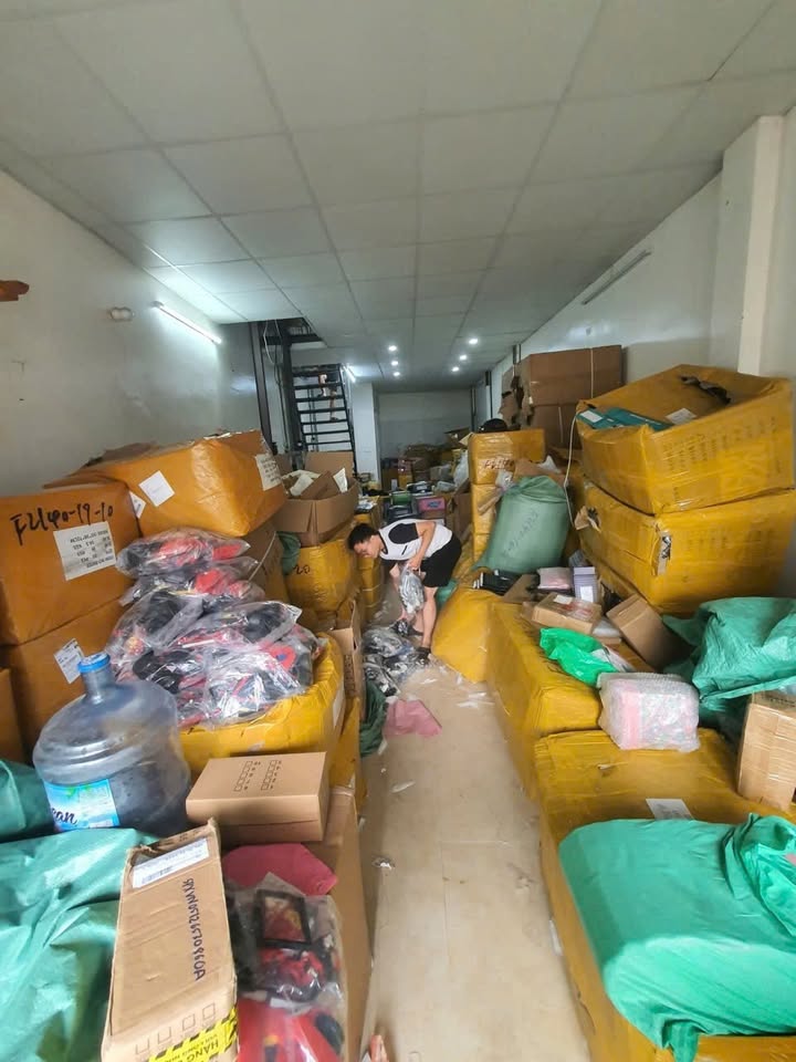 Nhà cho thuê ngõ 214 Nguyễn Xiển 130m² giá 12 triệu - Phù hợp kinh doanh online!