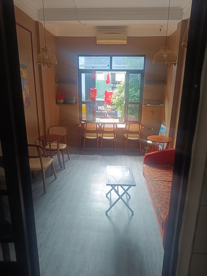 Nhà phố Hàng Bông, Hoàn Kiếm 50m² - Vị trí trung tâm sầm uất cho thuê!