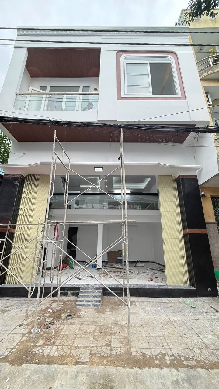 Nhà mặt tiền đường Tháp Đôi, Quy Nhơn 43m² giá 4.x tỷ - Vị trí kinh doanh sầm uất!