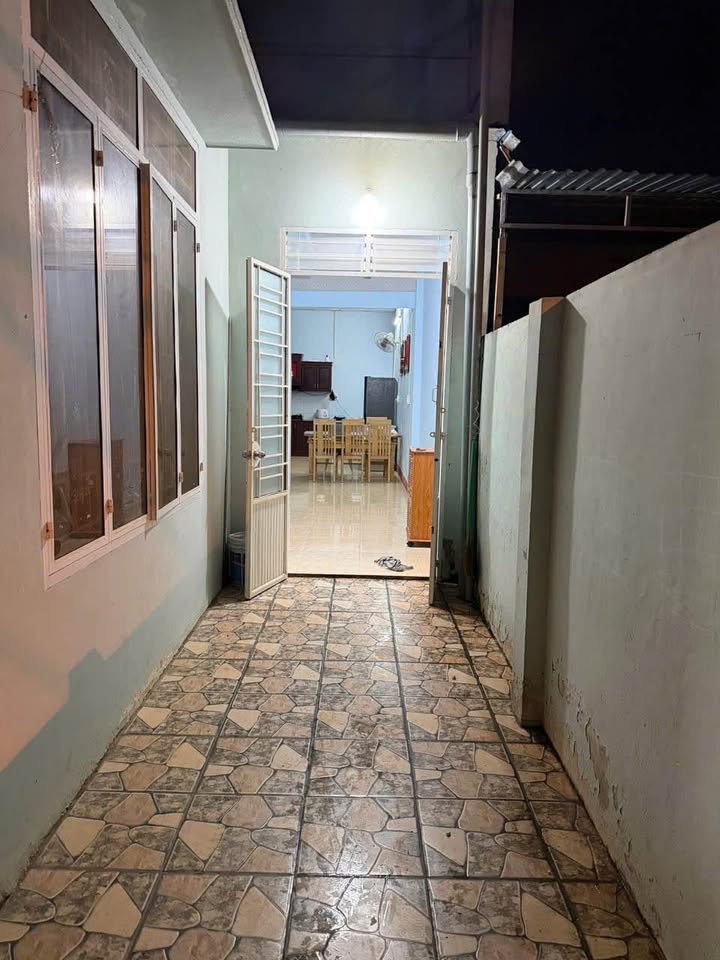 Nhà nguyên căn cho thuê hẻm 109B Mai Hắc Đế, BMT 5 triệu - Full nội thất tiện nghi!