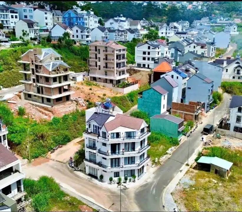 Lô đất mặt tiền đẹp tại Xuân Hương Đà Lạt 50m² chỉ 4.5 tỷ - Đầu tư sinh lời ngay!