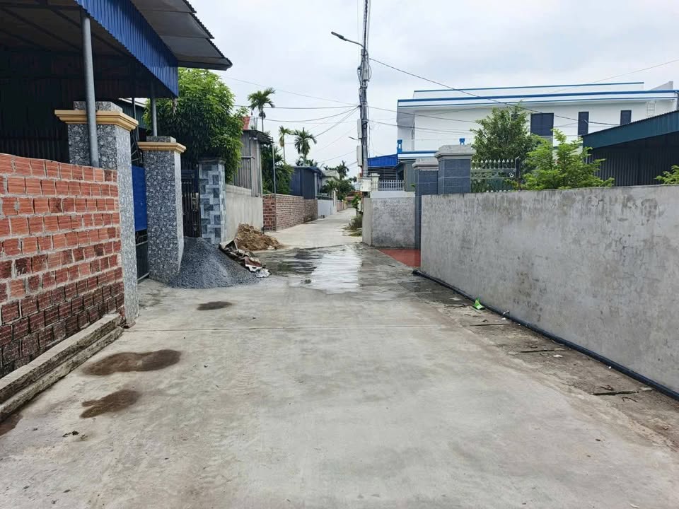 Đất mặt đường Thôn Thônhg, xã Lập Lễ, huyện Thủy Nguyên 107m² giá 1.1 tỷ - Vị trí đắc địa, giao thông thuận tiện!