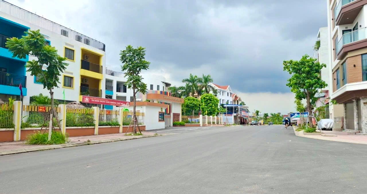 Đất nền khu tái định cư Ngọc Thụy 65m² giá 17 tỷ - Đầu tư sinh lời cực tốt!