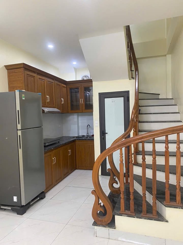 Nhà nguyên căn 5 tầng tại Tây Mỗ, Nam Từ Liêm - Giá chỉ 9 triệu/tháng