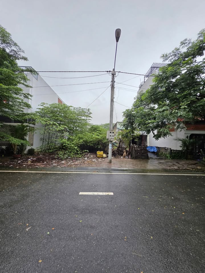 Đất nền KDC Châu Thới, Dĩ An 150m² giá 5.5 tỷ - Sổ hồng riêng, hỗ trợ ngân hàng!