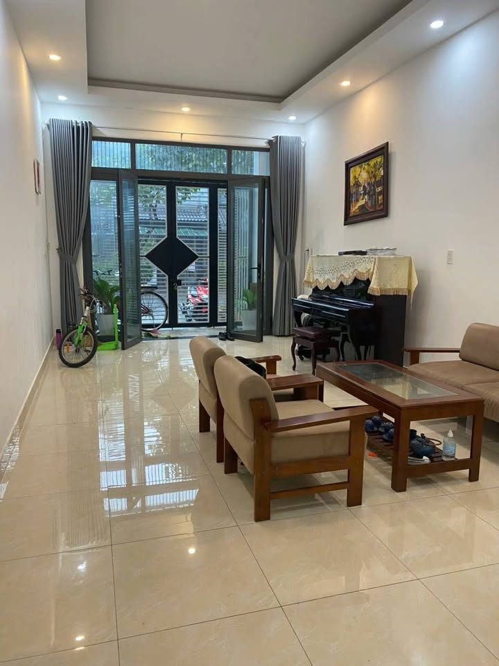 Nhà cấp 4 Phước Bình, Thủ Đức 86m² giá 8.7 tỷ - Đầy đủ nội thất, sẵn sàng ở ngay!