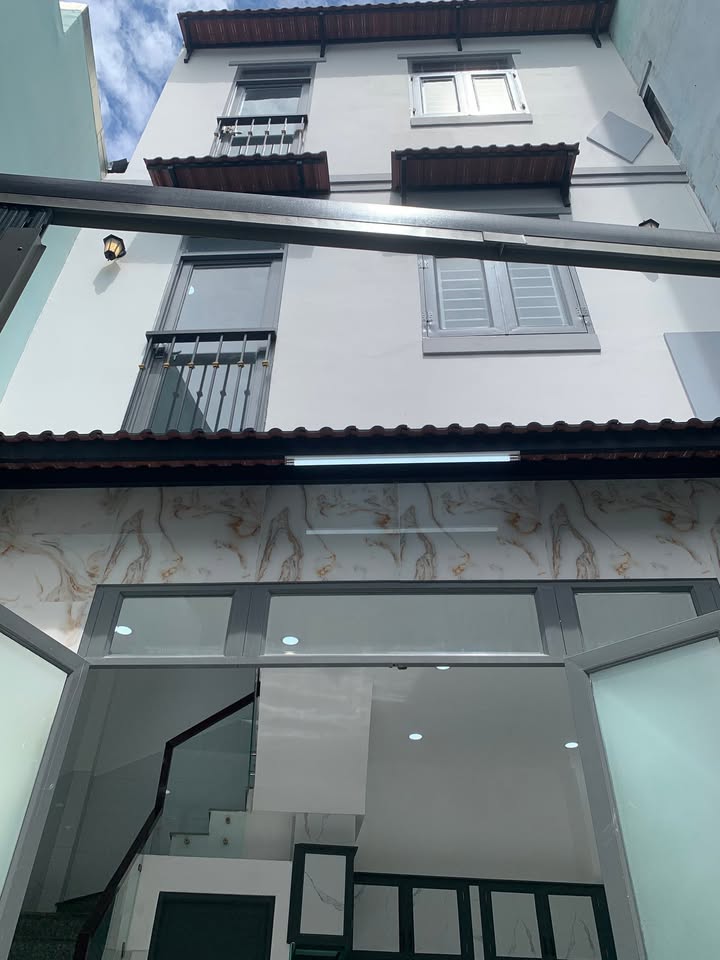 Nhà hẻm 1/ Hàn Hải Nguyên, Q11 - Diện tích 36m² giá 3.8 tỷ - Hướng Nam, an ninh tốt!