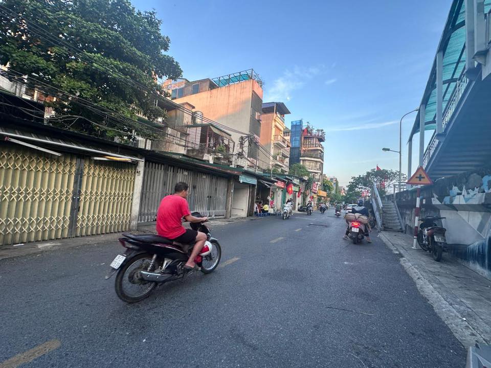 Bán gấp FrontHouse đường Hồng Hà 118m² giá 33.5 tỷ - Kinh doanh đỉnh cao!