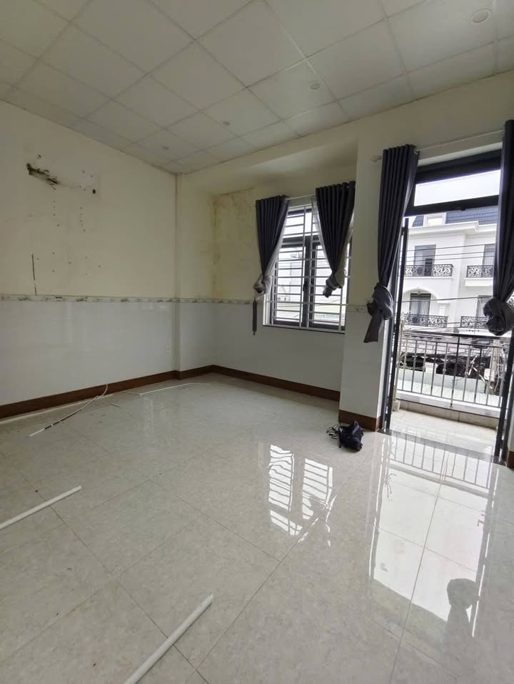 Nhà nguyên căn cho thuê Thủ Đức 13 triệu - Gần Vinhomes Grand Park